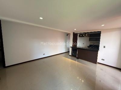 Apartamento de 3 alcobas en arriendo en Loma De San Julian, Medellín, 70 m² · foto 12 de 12