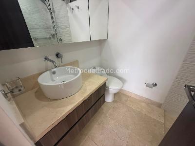 Apartamento de 1 alcoba en arriendo en Santa Maria De Los Angeles, Medellín, 100 m² · foto 3 de 9
