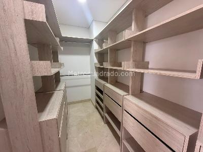 Apartamento de 1 alcoba en arriendo en Santa Maria De Los Angeles, Medellín, 100 m² · foto 5 de 9