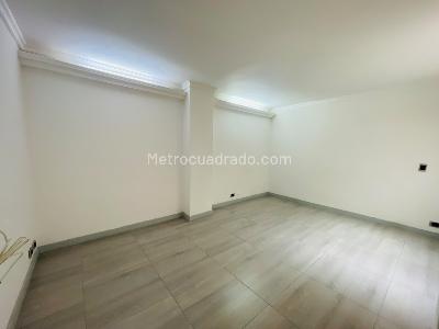 Apartamento de 3 alcobas en arriendo en Lorena, Medellín, 174 m² · foto 6 de 11