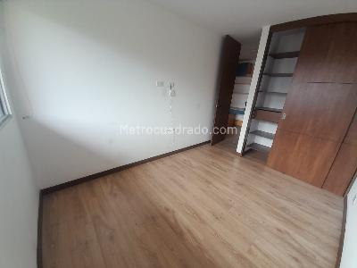 Apartamento de 2 alcobas en arriendo en El Poblado, Medellín, 89 m² · foto 10 de 16