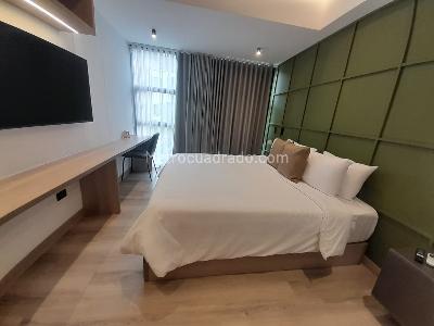Apartamento de 1 alcoba en arriendo en Conquistadores, Medellín, 30 m² · foto 2 de 10