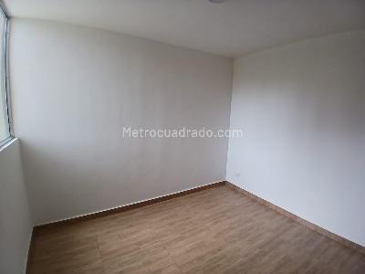 Apartamento de 2 alcobas en arriendo en Bucaros 1, Bello, 52 m² · foto 4 de 11