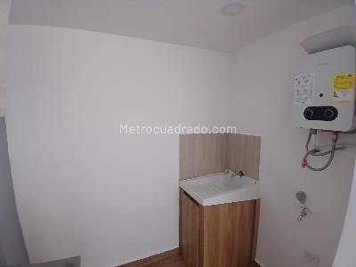 Apartamento de 2 alcobas en arriendo en Bucaros 1, Bello, 52 m² · foto 7 de 11
