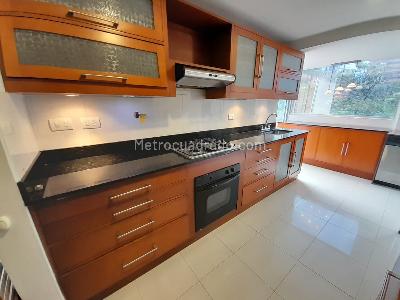 Apartamento de 3 alcobas en arriendo en Los Balsos 1, Medellín, 120 m² · foto 5 de 17