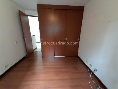 Apartamento de 3 alcobas en arriendo en Los Balsos 1, Medellín, 120 m² · foto 12 de 17
