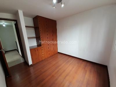 Apartamento de 3 alcobas en arriendo en Los Balsos 1, Medellín, 120 m² · foto 13 de 17