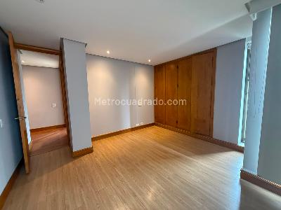 Apartamento de 2 alcobas en arriendo en Los Balsos 1, Medellín, 180 m² · foto 8 de 15
