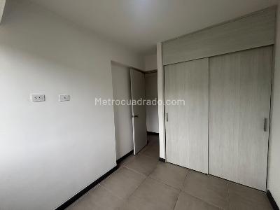 Apartamento de 3 alcobas en arriendo en Las Lomitas, Sabaneta, 92 m² · foto 6 de 12
