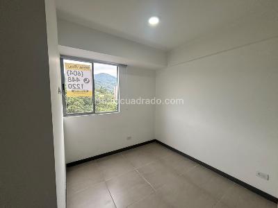 Apartamento de 3 alcobas en arriendo en Las Lomitas, Sabaneta, 92 m² · foto 8 de 12