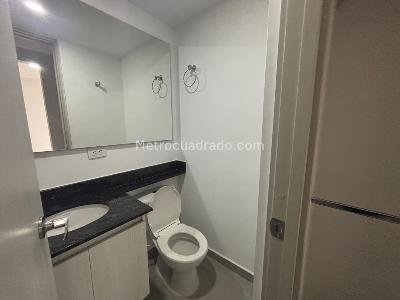 Apartamento de 3 alcobas en arriendo en Las Lomitas, Sabaneta, 92 m² · foto 12 de 12