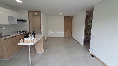 Apartamento de 3 alcobas en arriendo en Loma De San Jose, Sabaneta, 75 m² · foto 5 de 20