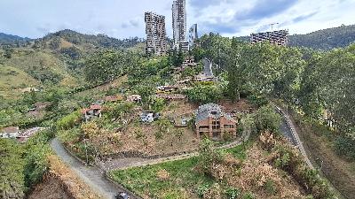 Apartamento de 3 alcobas en arriendo en Loma De San Jose, Sabaneta, 75 m² · foto 11 de 20