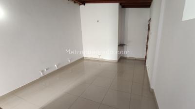 Apartamento de 2 alcobas en arriendo en San Bernardo, Medellín, 65 m² · foto 4 de 12