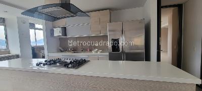 Apartamento en arriendo en Castropol, Medellín · foto 6 de 15
