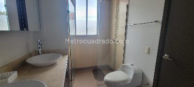 Apartamento en arriendo en Castropol, Medellín · foto 14 de 15