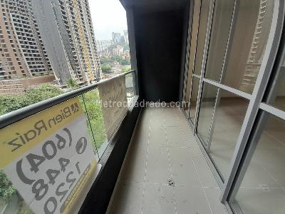 Apartamento de 3 alcobas en arriendo en Ciudad Del Rio, Medellín, 90 m² · foto 12 de 18