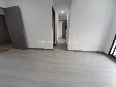 Apartamento de 3 alcobas en arriendo en La Asomadera 2, Medellín, 78 m² · foto 3 de 17