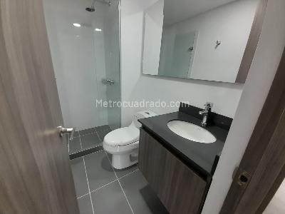 Apartamento de 3 alcobas en arriendo en La Asomadera 2, Medellín, 78 m² · foto 13 de 17