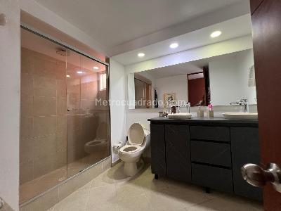 Apartamento en venta en Castropol, Medellín · foto 7 de 18