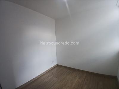 Apartamento de 3 alcobas en arriendo en Prados De Sabaneta, Sabaneta, 75 m² · foto 9 de 20