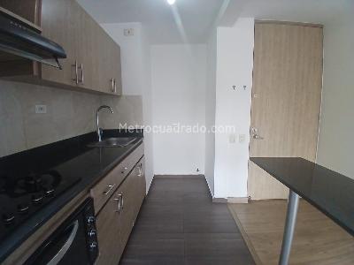 Apartamento de 3 alcobas en arriendo en Prados De Sabaneta, Sabaneta, 75 m² · foto 10 de 20