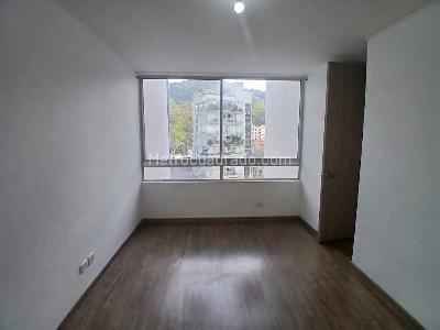 Apartamento de 3 alcobas en arriendo en Prados De Sabaneta, Sabaneta, 75 m² · foto 15 de 20