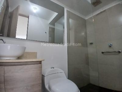 Apartamento de 3 alcobas en arriendo en Prados De Sabaneta, Sabaneta, 75 m² · foto 17 de 20