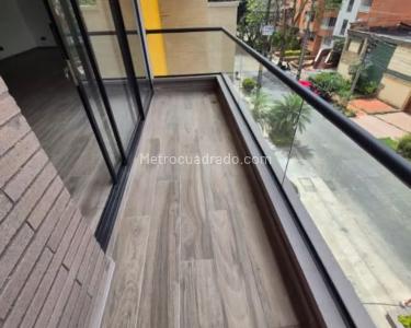 Apartamento de 3 alcobas en arriendo en Conquistadores, Medellín, 100 m² · foto 2 de 12