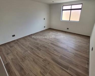 Apartamento de 3 alcobas en arriendo en Conquistadores, Medellín, 100 m² · foto 5 de 12