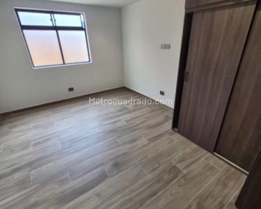Apartamento de 3 alcobas en arriendo en Conquistadores, Medellín, 100 m² · foto 6 de 12