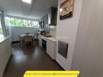 Apartamento en arriendo en El Tesoro, Medellín · foto 5 de 14