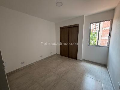 Apartamento de 3 alcobas en arriendo en Laureles, Medellín, 105 m² · foto 11 de 12