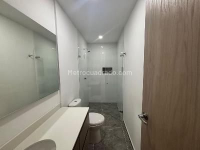 Apartamento de 3 alcobas en arriendo en Laureles, Medellín, 105 m² · foto 12 de 12