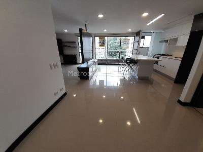 Apartamento de 1 alcoba en arriendo en Los Balsos 1, Medellín, 55 m² · foto 3 de 17