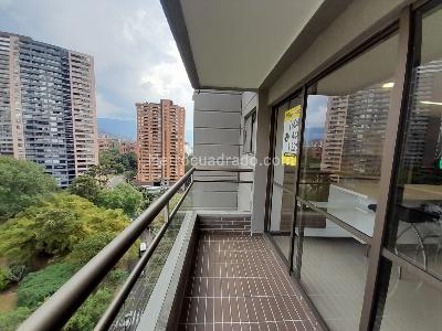 Apartamento de 1 alcoba en arriendo en Los Balsos 1, Medellín, 55 m² · foto 12 de 17