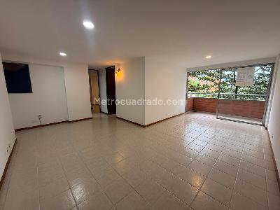Apartamento de 2 alcobas en arriendo en Patio Bonito, Medellín, 75 m² · foto 10 de 13
