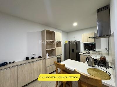 Apartamento de 3 alcobas en arriendo en Loma De Las Brujas, Envigado, 96 m² · foto 3 de 15