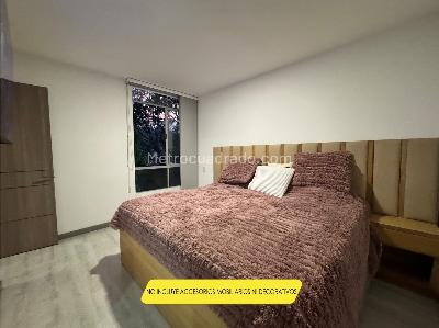 Apartamento de 3 alcobas en arriendo en Loma De Las Brujas, Envigado, 96 m² · foto 12 de 15