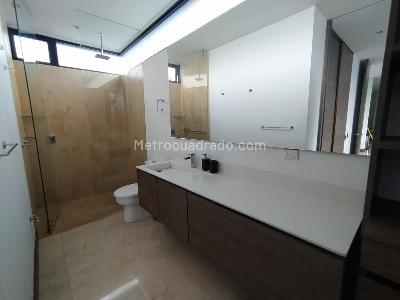 Apartamento en arriendo en San Lucas, Medellín · foto 10 de 15