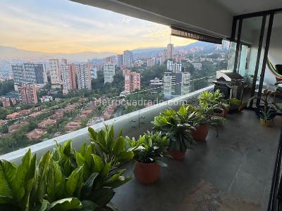 Apartamento de 2 alcobas en arriendo en San Lucas, Medellín, 110 m² · foto 2 de 10