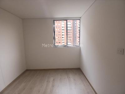 Apartamento de 3 alcobas en arriendo en Loma De San Jose, Sabaneta, 89 m² · foto 11 de 18