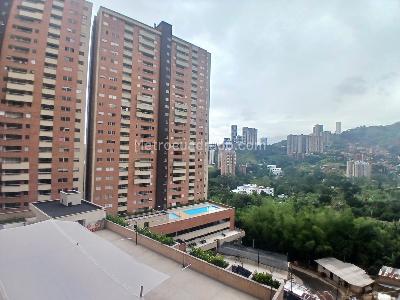 Apartamento de 3 alcobas en arriendo en Loma De San Jose, Sabaneta, 89 m² · foto 15 de 18
