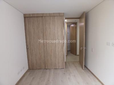 Apartamento de 3 alcobas en arriendo en Loma De San Jose, Sabaneta, 89 m² · foto 4 de 18