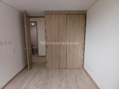 Apartamento de 3 alcobas en arriendo en Loma De San Jose, Sabaneta, 89 m² · foto 8 de 18