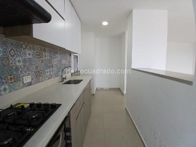 Apartamento de 3 alcobas en arriendo en Colinas Del Sur, Itagüí, 105 m² · foto 3 de 20