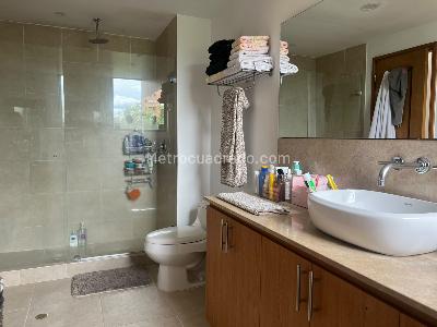 Apartamento en venta en San Lucas, Medellín · foto 2 de 11