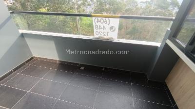 Apartamento de 3 alcobas en arriendo en Ciudad Del Rio, Medellín, 96 m² · foto 11 de 14