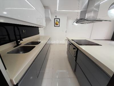 Apartamento de 3 alcobas en arriendo en San Diego, Medellín, 101 m² · foto 2 de 19