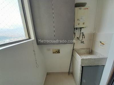 Apartamento de 3 alcobas en arriendo en San Diego, Medellín, 101 m² · foto 14 de 19